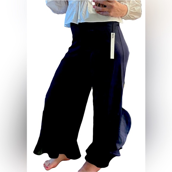 ✨Susana Monaco✨ NEW Navy Flare Leg Stretch Pants Size Small/4 Sample Piece Vacay - Picture 5 of 16
